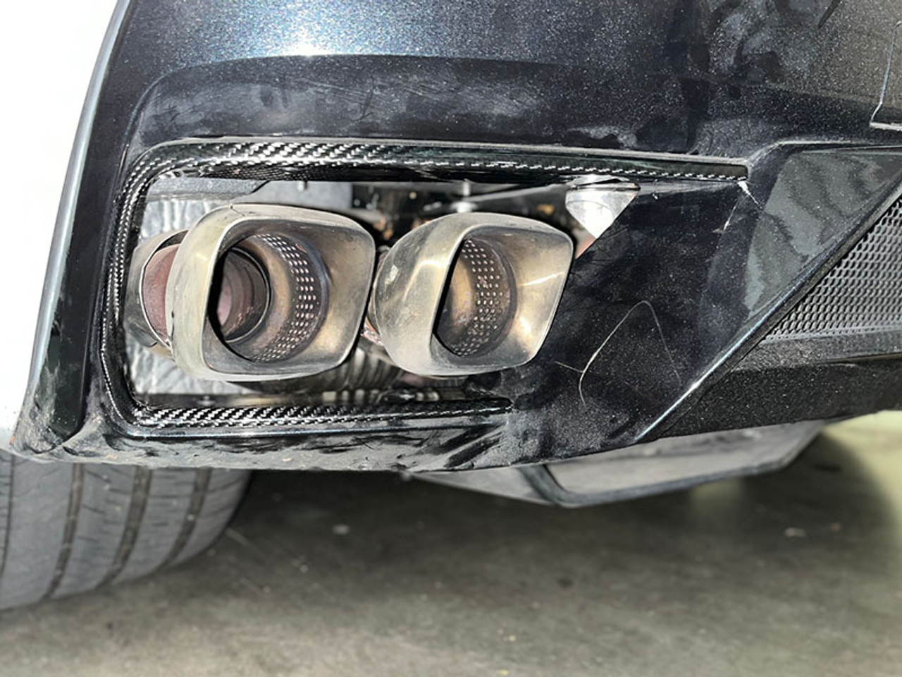 EOS Rear Diffuser Exhaust Bezels, Carbon Fiber :: 2020-2025 C8 Corvette Stingray & Z51