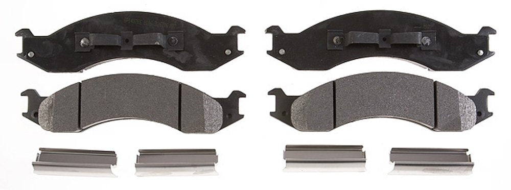 Raybestos Pgd557M Professional Grade Semi-Metallic Disc Brake Pad Set