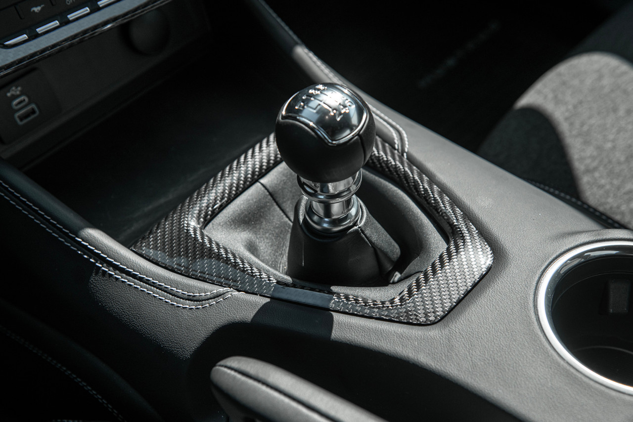 EOS Manual Drive Gear Shift Cover, Carbon Fiber :: 2021-2025 Ford Mustang Mach-E